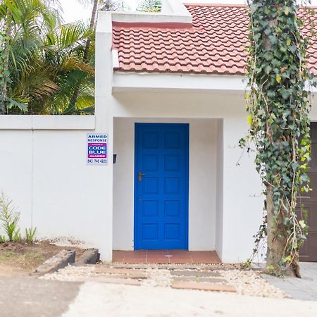 The Blue Door B&B East London Bagian luar foto