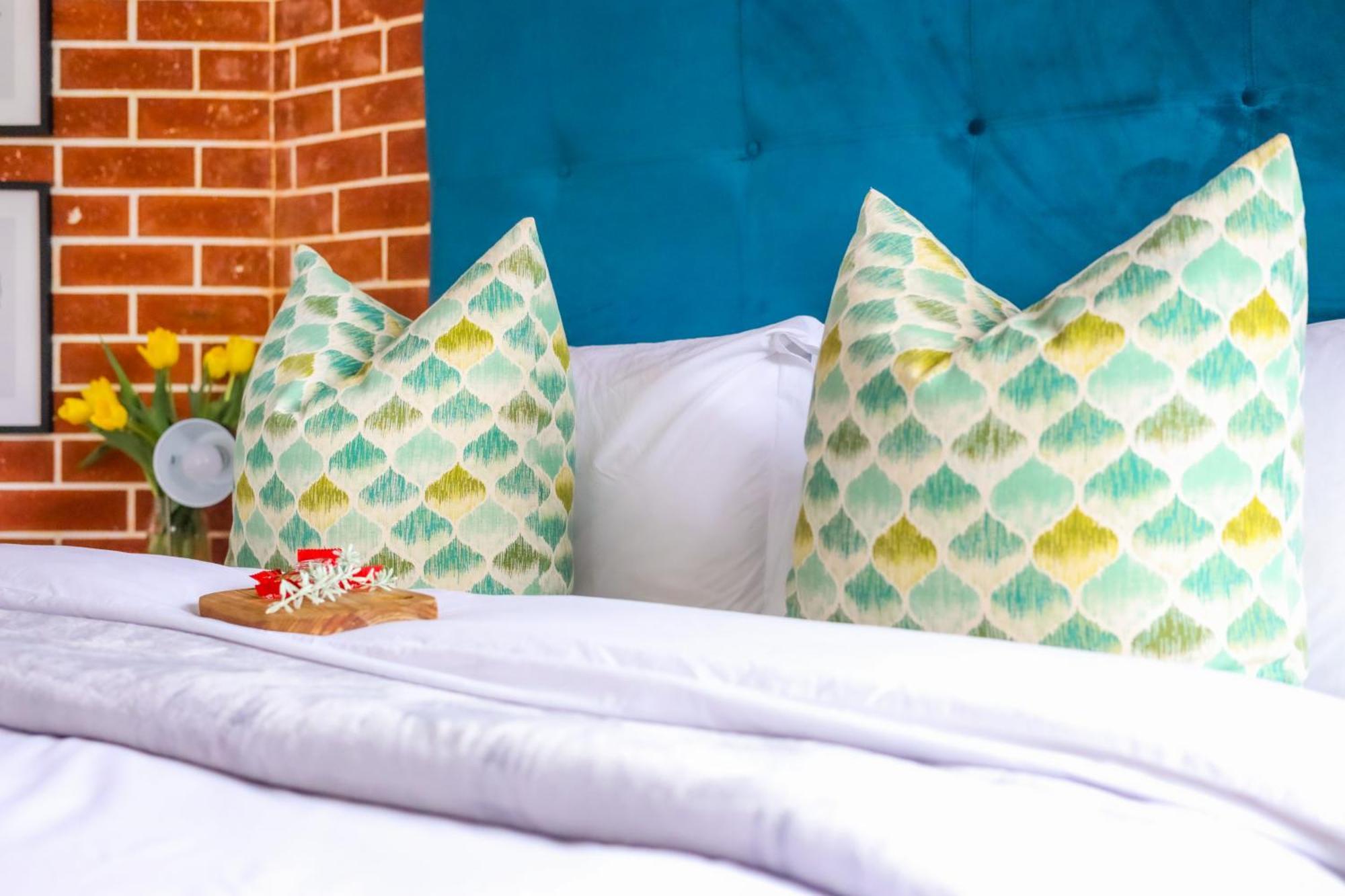 The Blue Door B&B East London Bagian luar foto